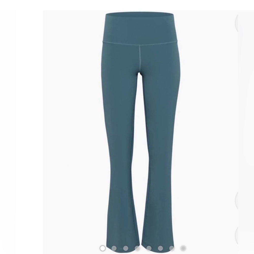 Aritzia tnaction flare leggings size small